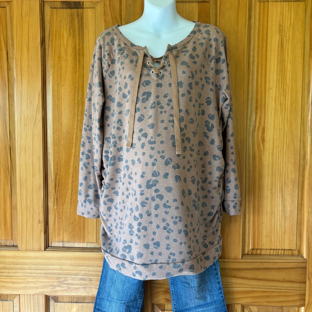 Maternity sweatshirt